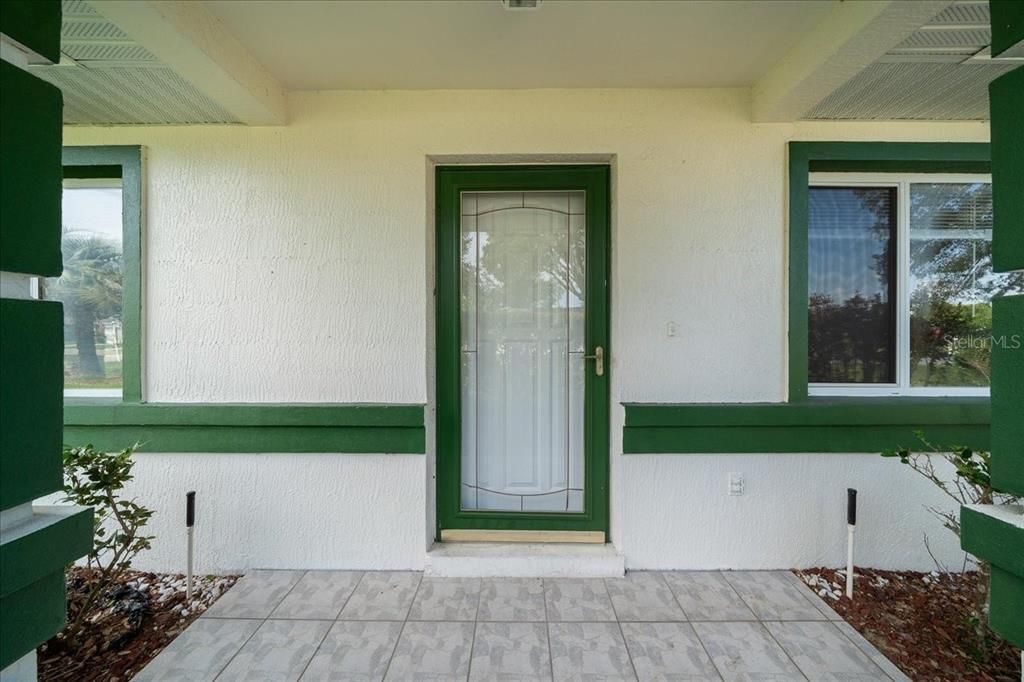 For Sale: $179,000 (2 beds, 2 baths, 1008 Square Feet)