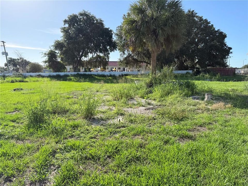 For Sale: $485,000 (1 beds, 1 baths, 732 Square Feet)