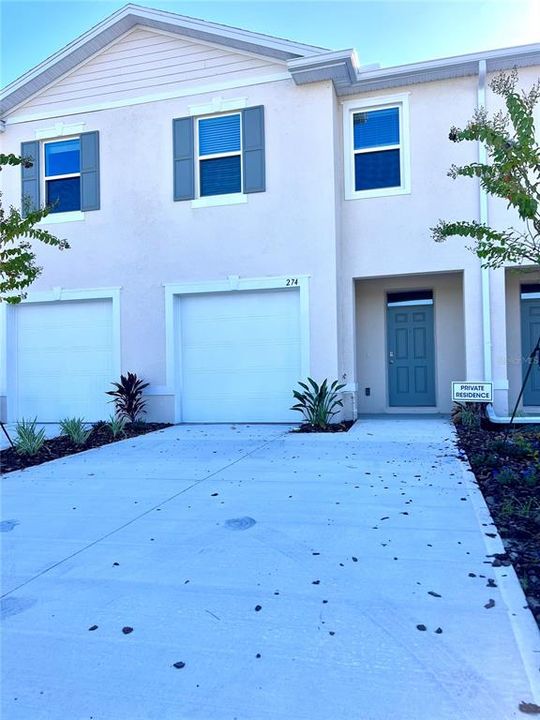For Rent: $3,600 (3 beds, 2 baths, 1673 Square Feet)