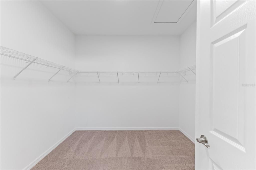 En Venta: $580,000 (4 camas, 3 baños, 2193 Pies cuadrados)