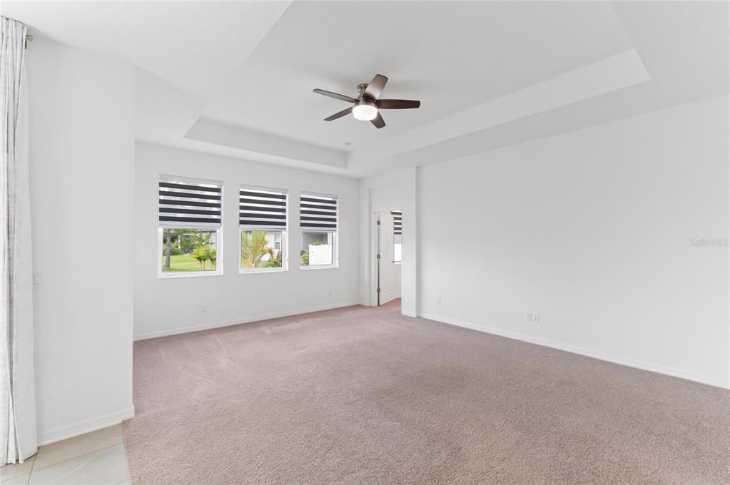 En Venta: $580,000 (4 camas, 3 baños, 2193 Pies cuadrados)