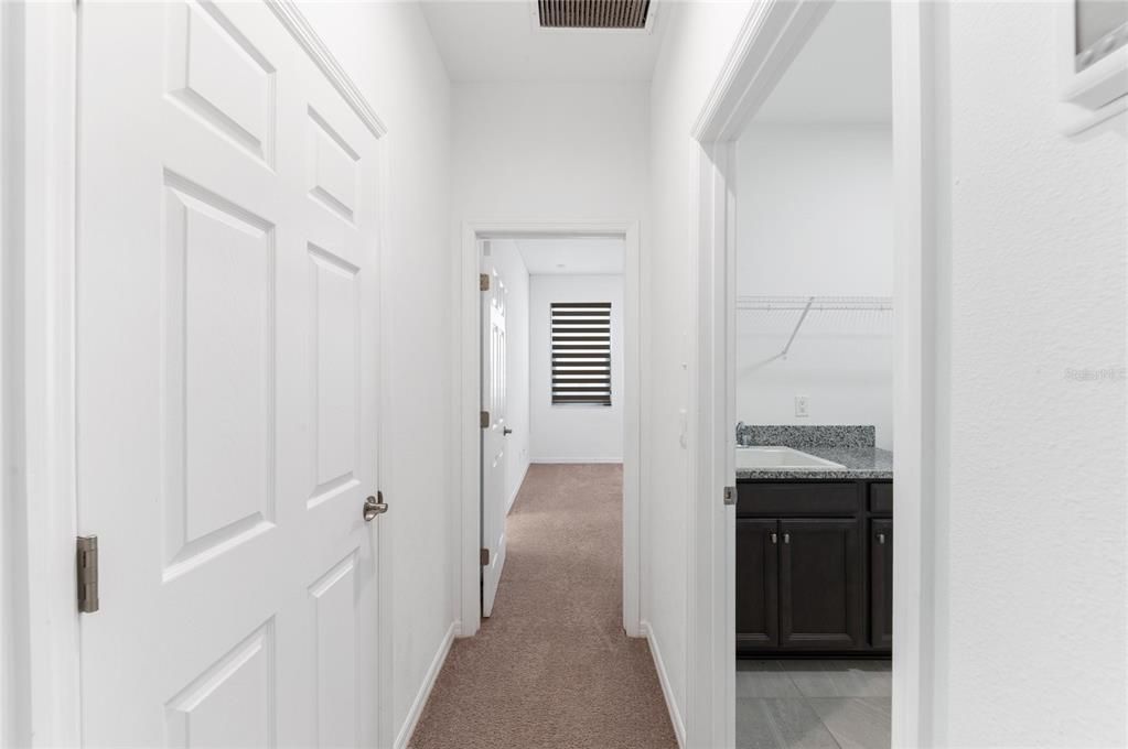 En Venta: $580,000 (4 camas, 3 baños, 2193 Pies cuadrados)