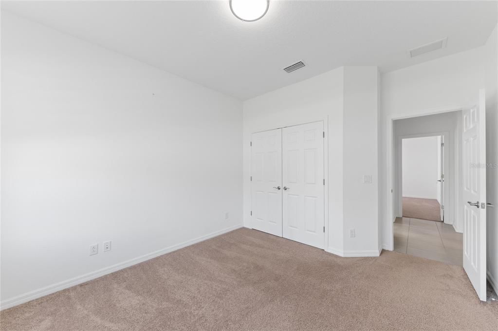 En Venta: $580,000 (4 camas, 3 baños, 2193 Pies cuadrados)