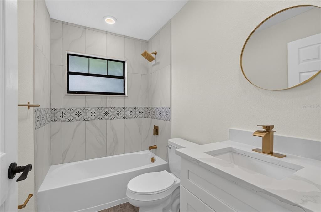 For Sale: $374,990 (3 beds, 2 baths, 1328 Square Feet)