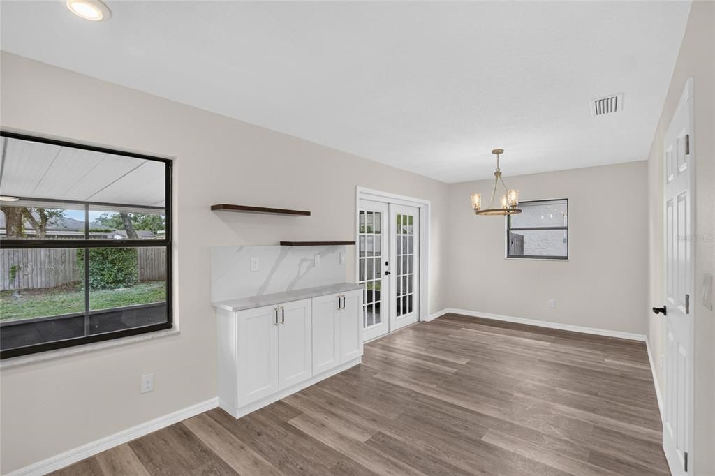 For Sale: $374,990 (3 beds, 2 baths, 1328 Square Feet)