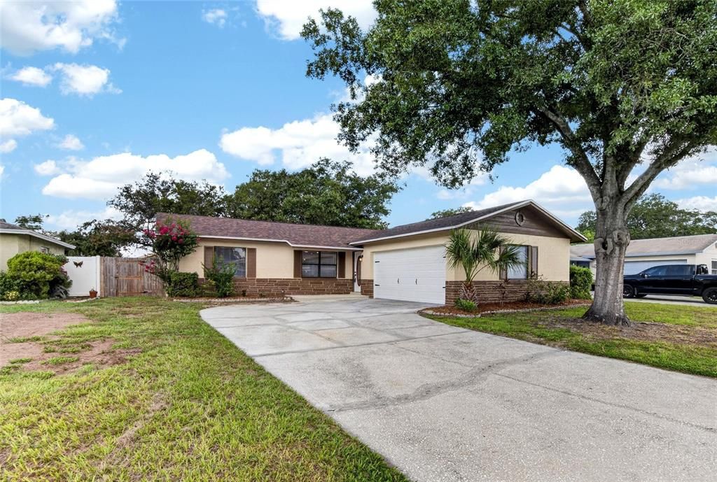 For Sale: $374,990 (3 beds, 2 baths, 1328 Square Feet)