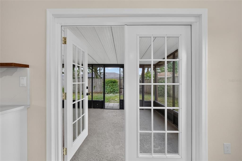 For Sale: $374,990 (3 beds, 2 baths, 1328 Square Feet)