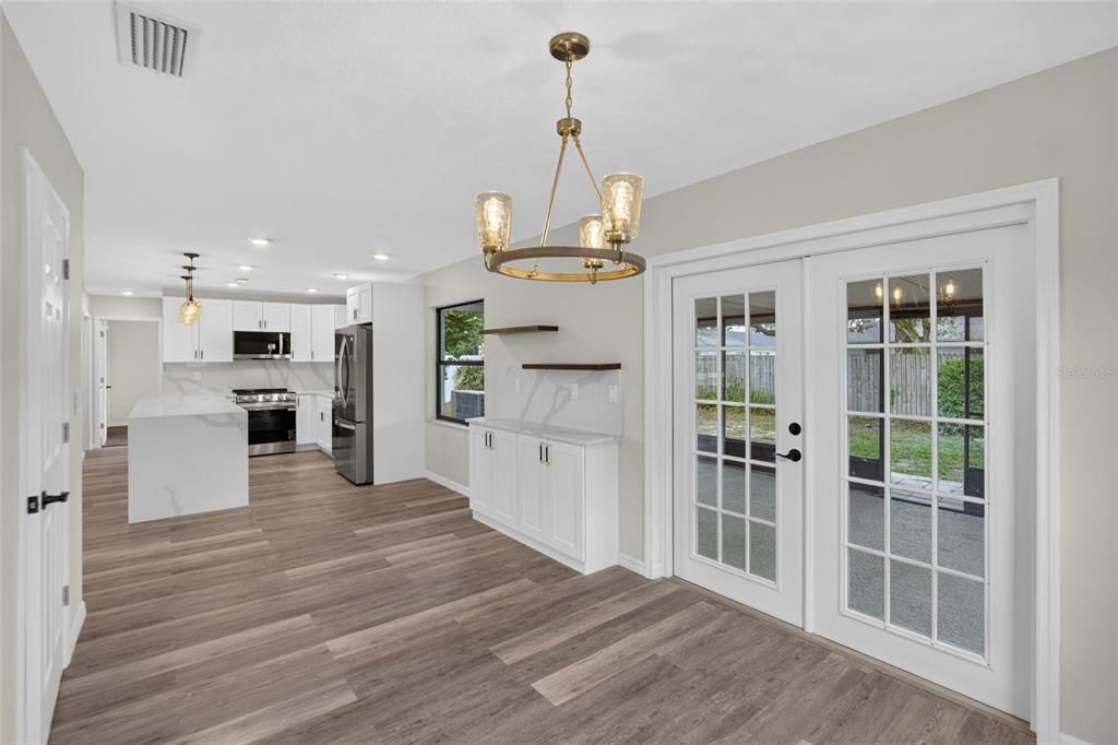 For Sale: $374,990 (3 beds, 2 baths, 1328 Square Feet)