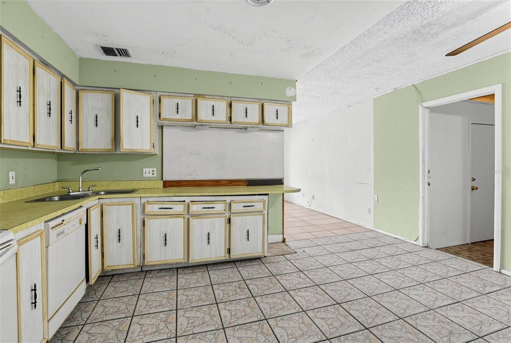 En Venta: $184,900 (2 camas, 1 baños, 952 Pies cuadrados)