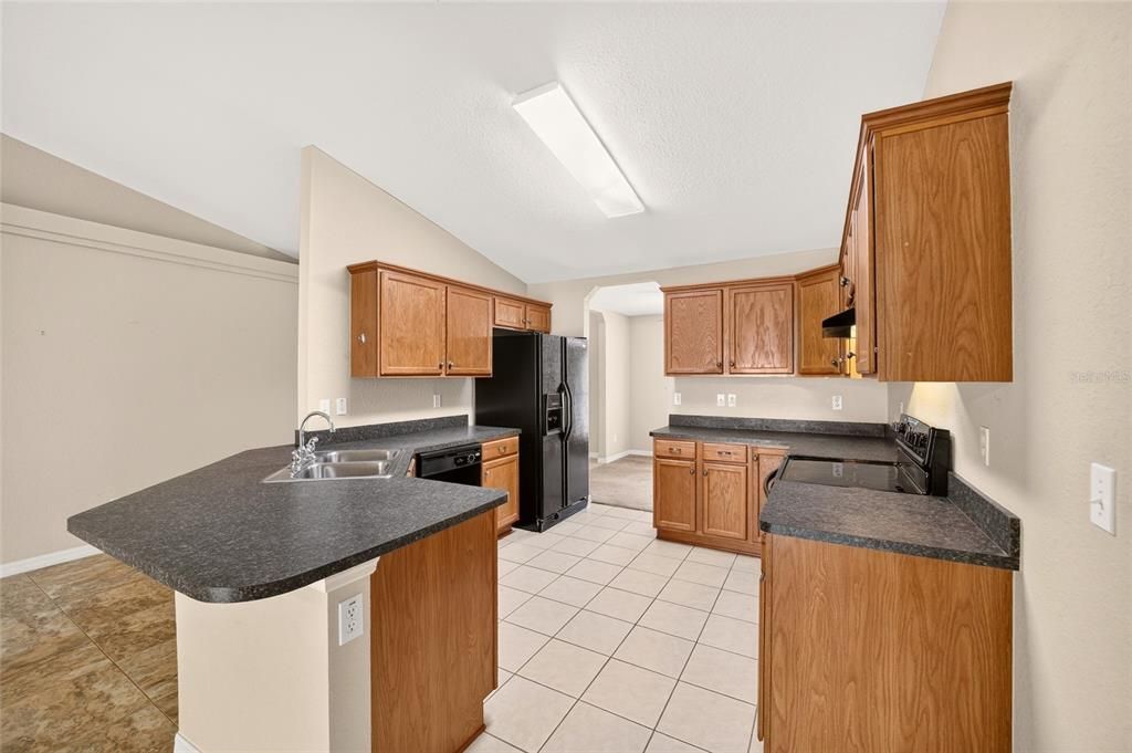 For Sale: $339,000 (3 beds, 2 baths, 1818 Square Feet)