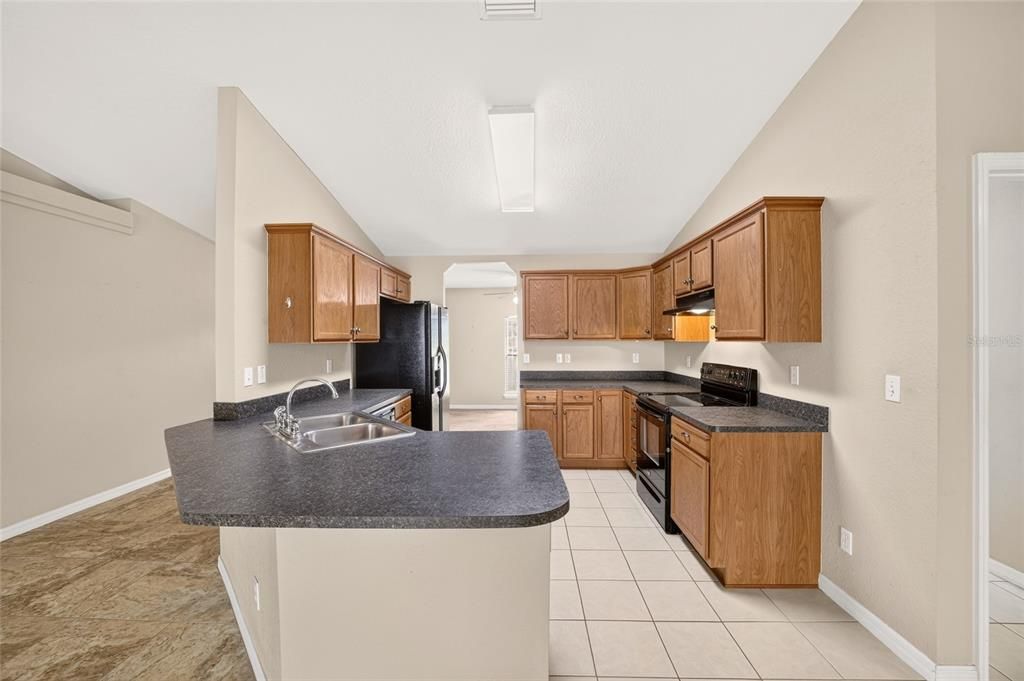 For Sale: $339,000 (3 beds, 2 baths, 1818 Square Feet)