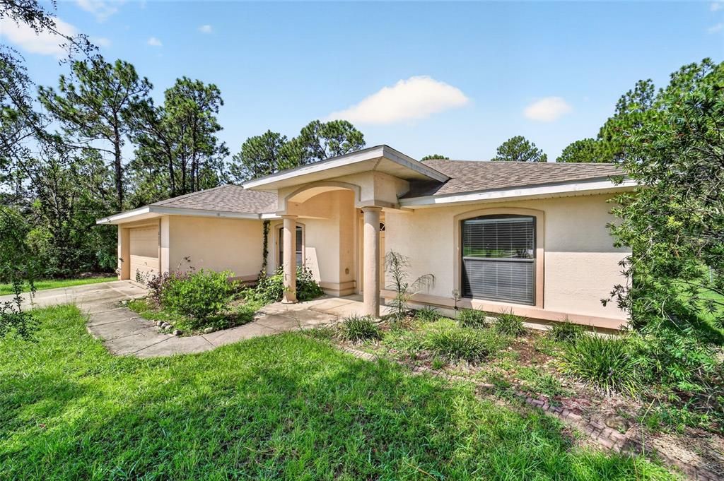 For Sale: $339,000 (3 beds, 2 baths, 1818 Square Feet)