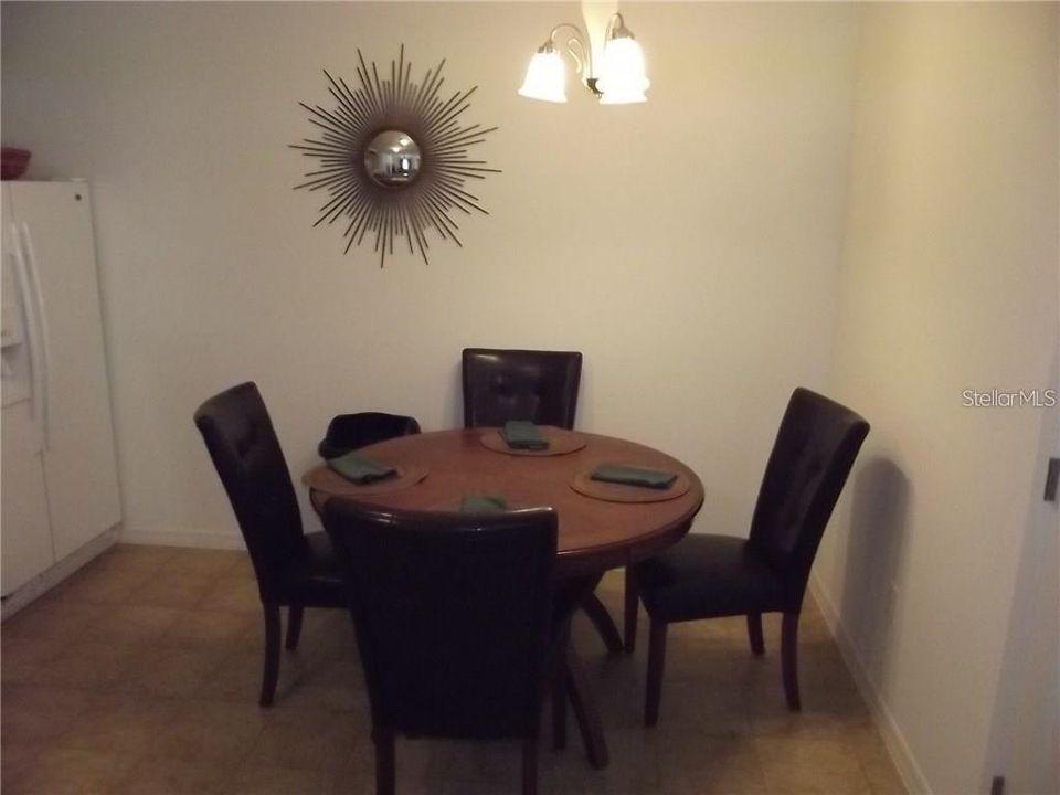For Rent: $1,800 (2 beds, 2 baths, 1156 Square Feet)