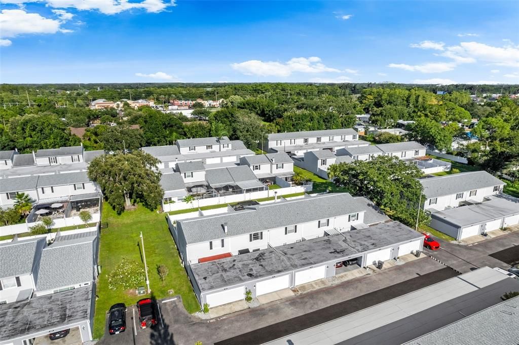 For Sale: $250,000 (2 beds, 1 baths, 1040 Square Feet)