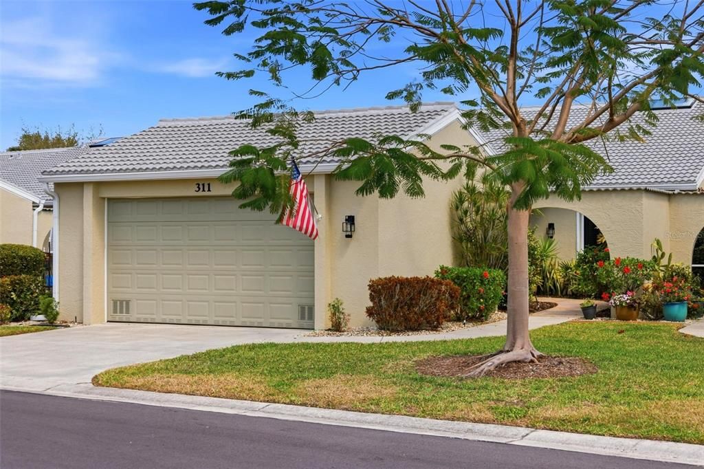 На продажу: $545,000 (3 спален, 2 ванн, 2004 Квадратных фут)