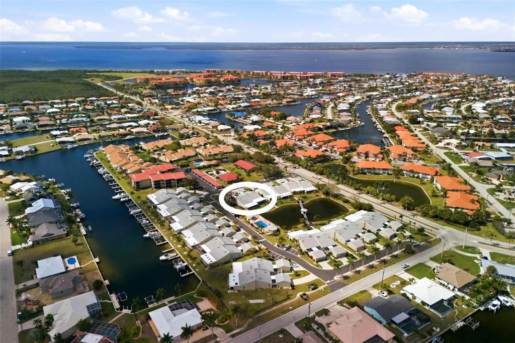 На продажу: $545,000 (3 спален, 2 ванн, 2004 Квадратных фут)
