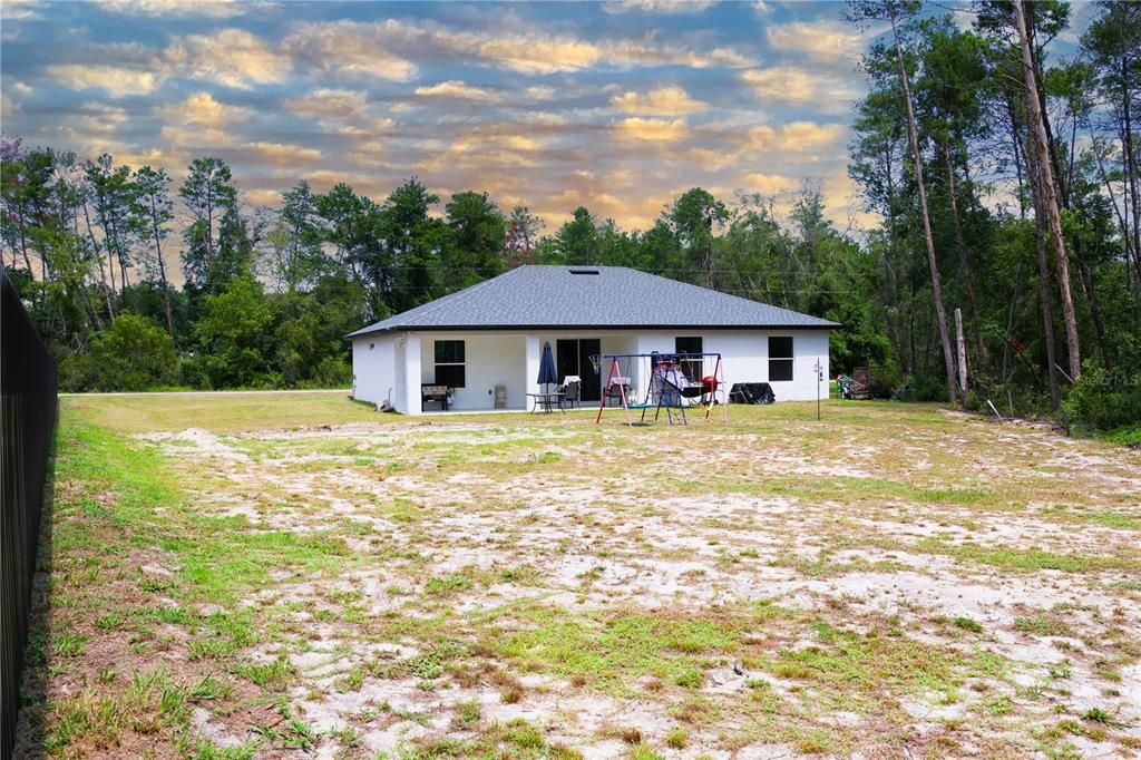 For Sale: $370,000 (4 beds, 2 baths, 1873 Square Feet)