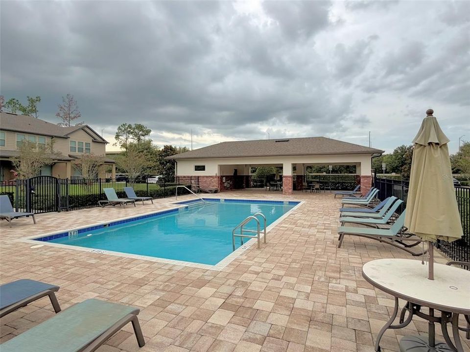 For Rent: $2,442 (3 beds, 2 baths, 1708 Square Feet)