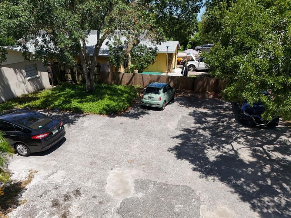 На продажу: $629,000 (6 спален, 0 ванн, 2430 Квадратных фут)