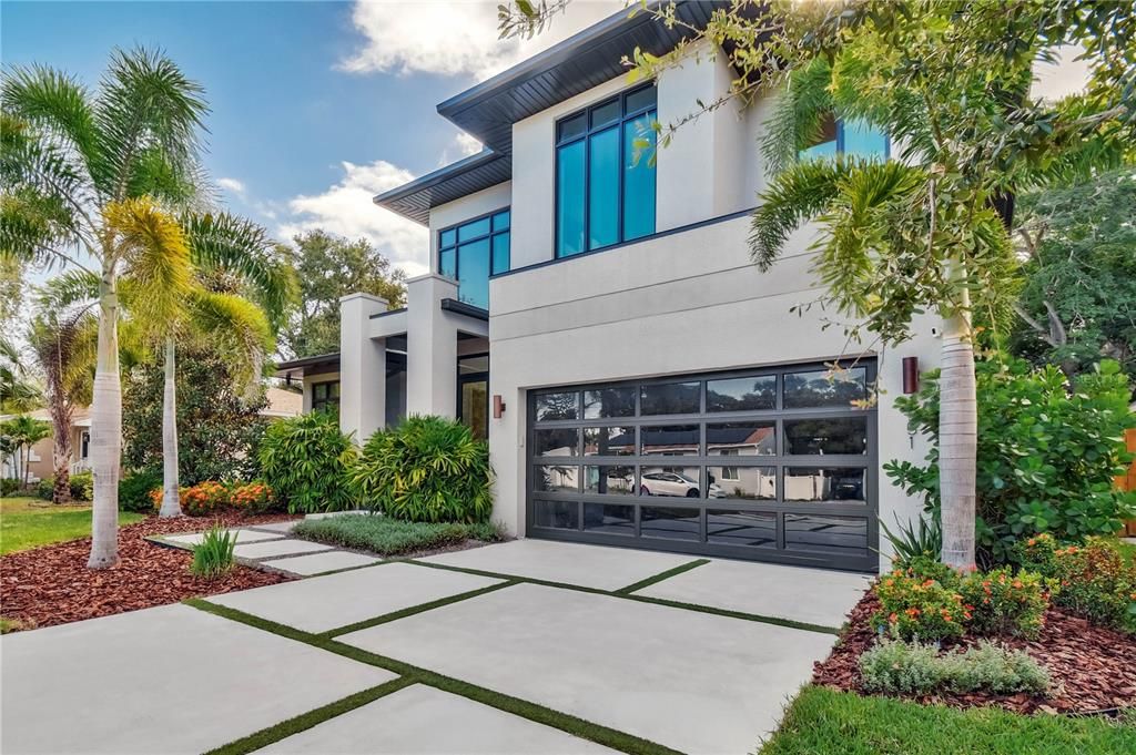 For Sale: $1,800,000 (4 beds, 3 baths, 2743 Square Feet)