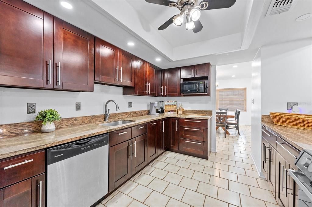 For Rent: $3,000 (3 beds, 2 baths, 1332 Square Feet)