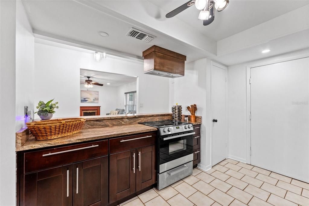 For Rent: $3,000 (3 beds, 2 baths, 1332 Square Feet)