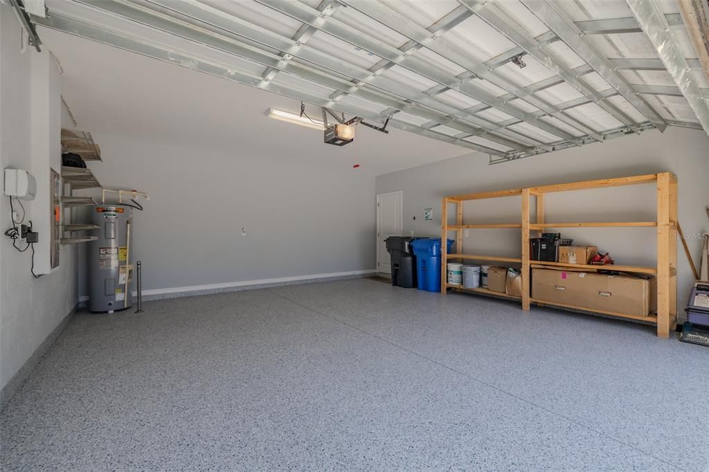 For Sale: $400,000 (5 beds, 2 baths, 2977 Square Feet)