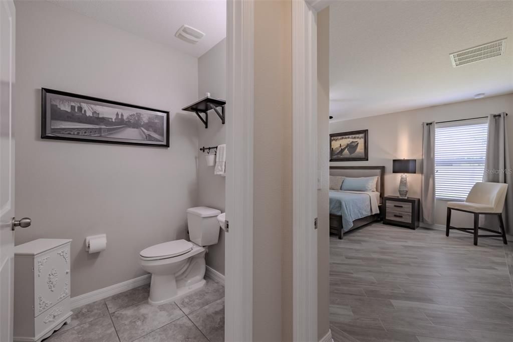 For Sale: $400,000 (5 beds, 2 baths, 2977 Square Feet)