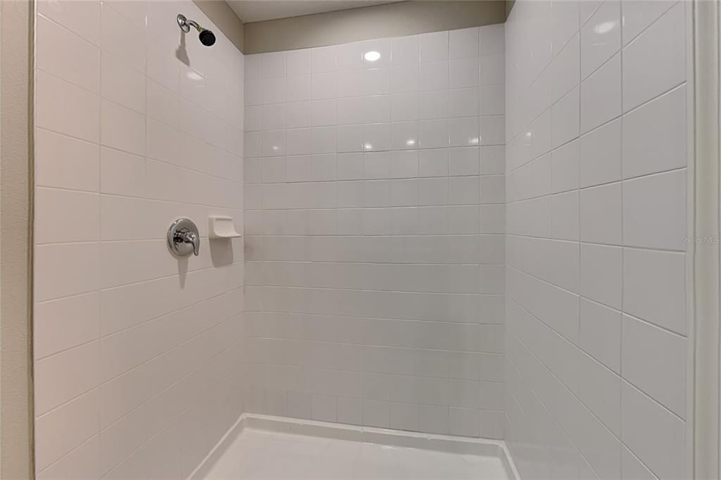 En Renta: $2,249 (4 camas, 2 baños, 1914 Pies cuadrados)