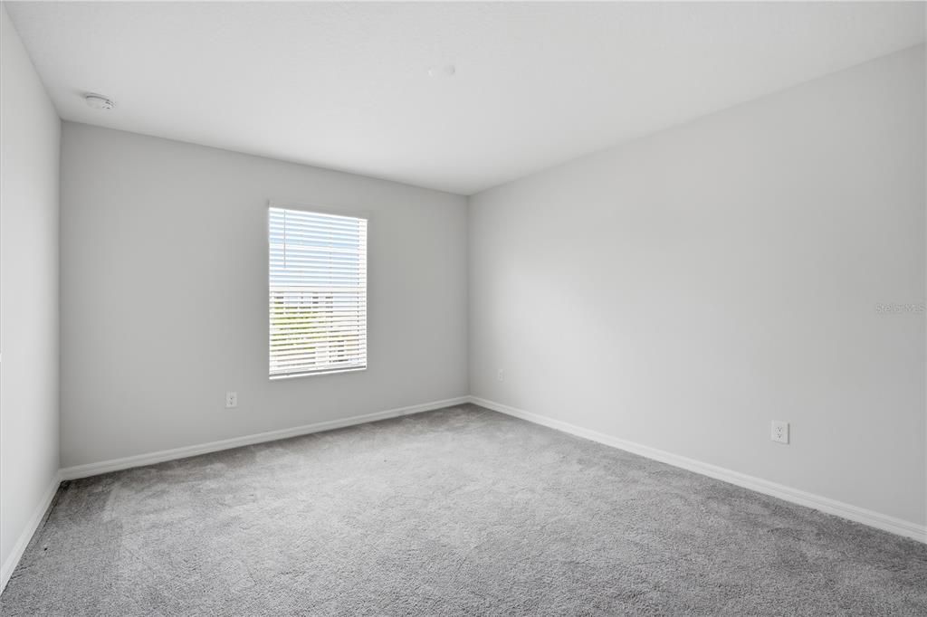 For Rent: $2,599 (4 beds, 3 baths, 2121 Square Feet)