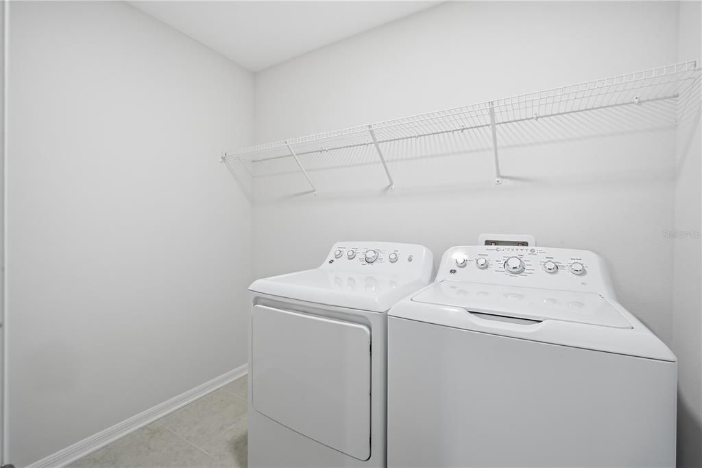 For Rent: $2,599 (4 beds, 3 baths, 2121 Square Feet)