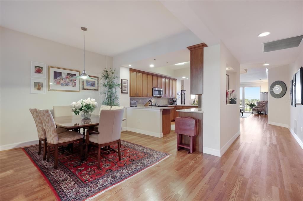 For Sale: $599,000 (2 beds, 2 baths, 2143 Square Feet)