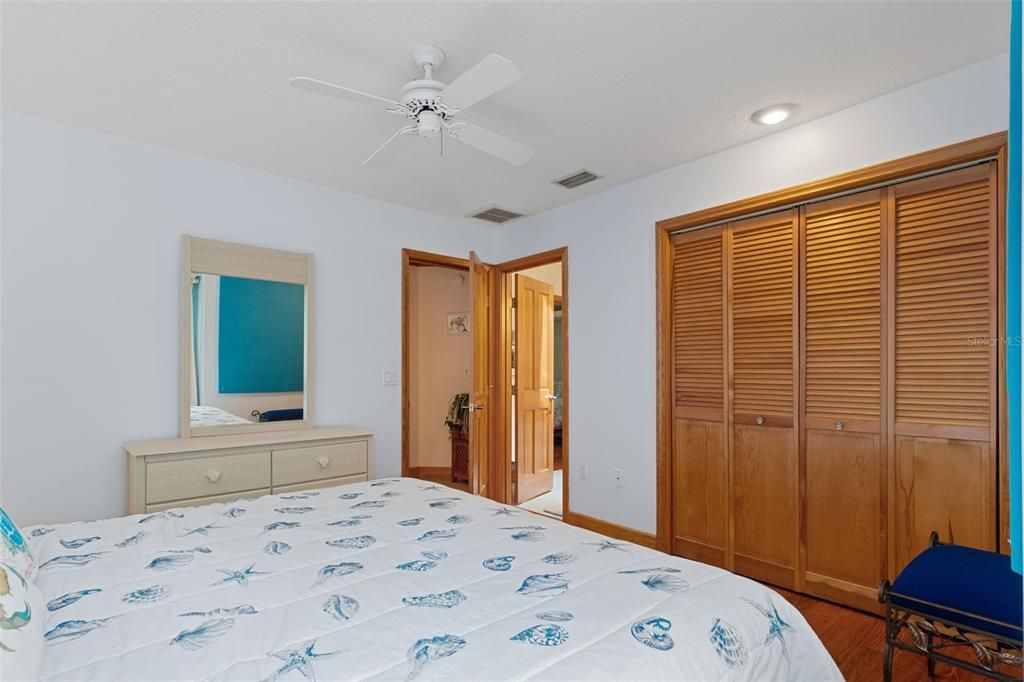 For Sale: $885,000 (4 beds, 2 baths, 2303 Square Feet)