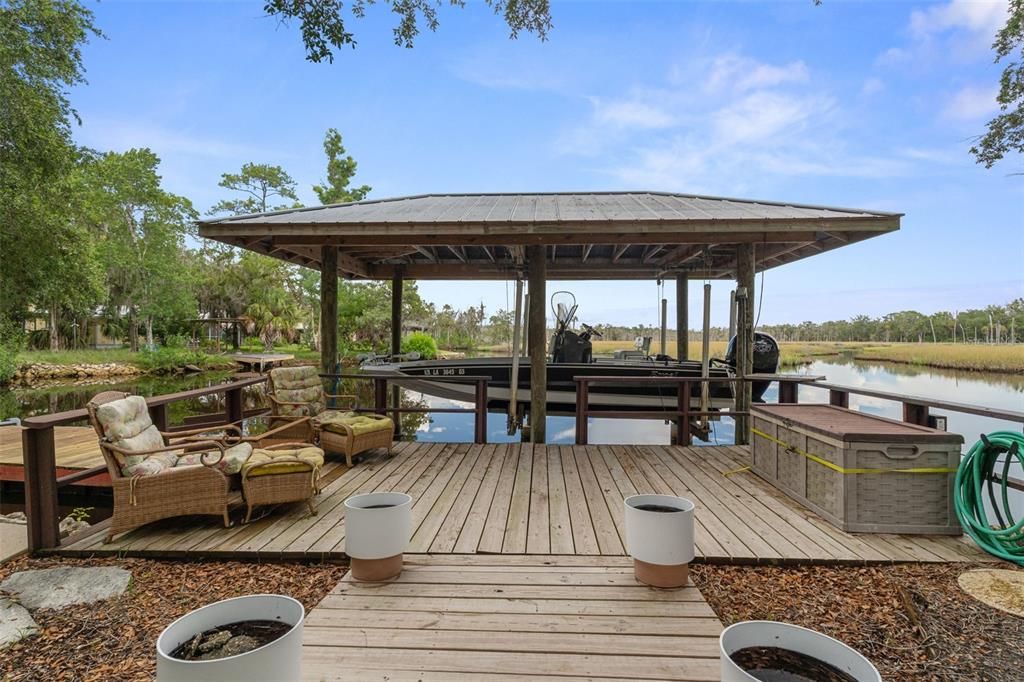 For Sale: $885,000 (4 beds, 2 baths, 2303 Square Feet)