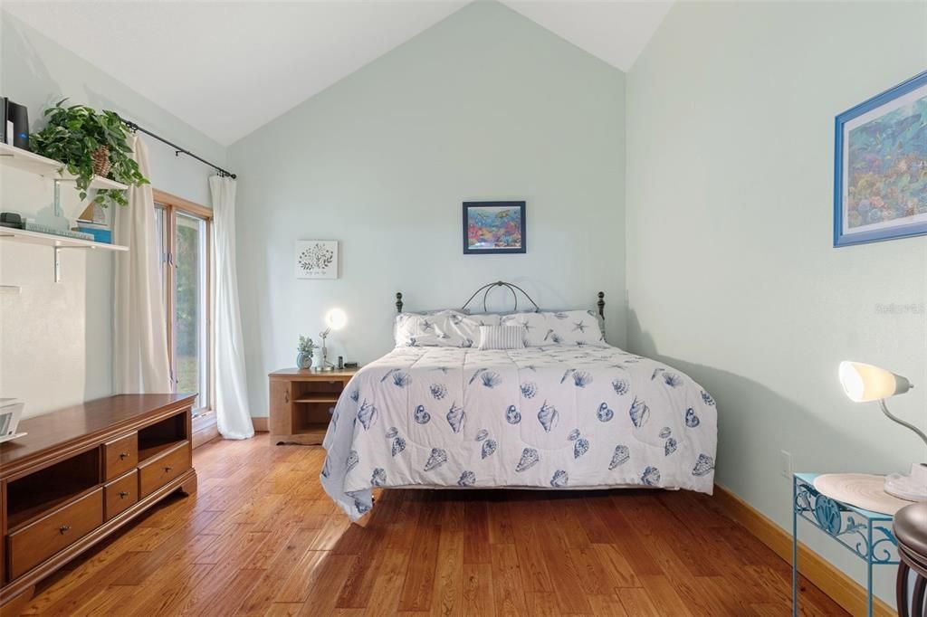 For Sale: $885,000 (4 beds, 2 baths, 2303 Square Feet)