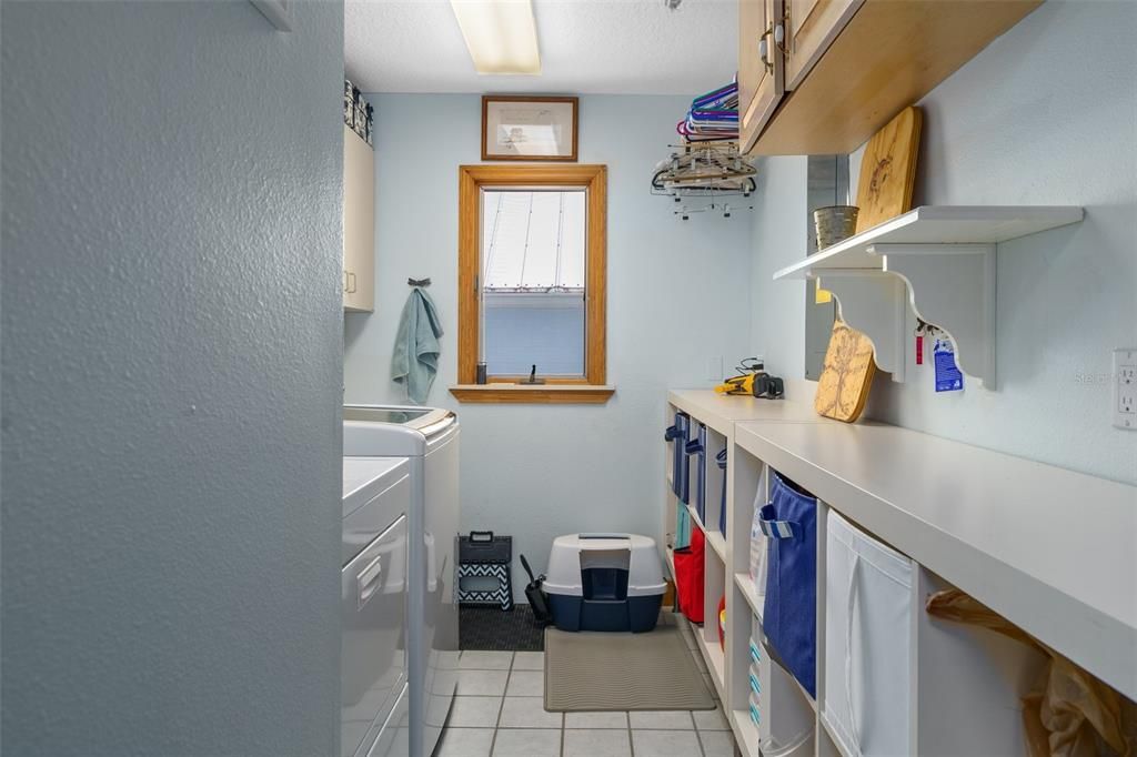 For Sale: $885,000 (4 beds, 2 baths, 2303 Square Feet)