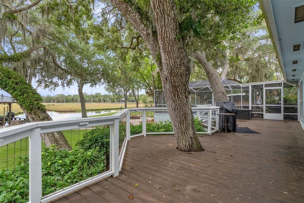 For Sale: $885,000 (4 beds, 2 baths, 2303 Square Feet)