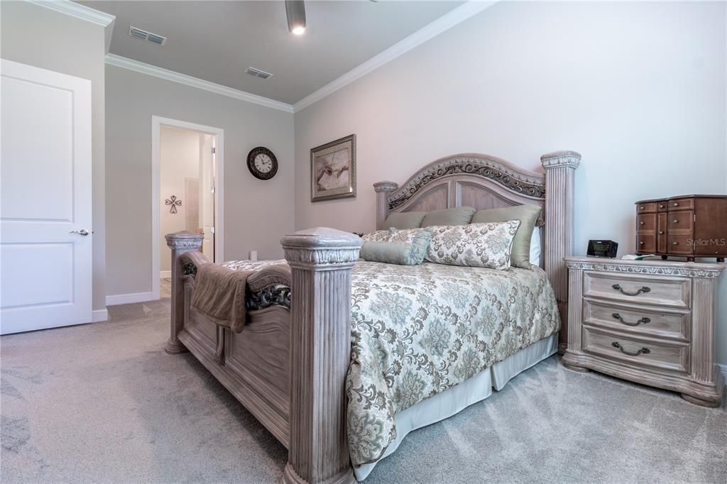 For Sale: $850,000 (4 beds, 4 baths, 2397 Square Feet)