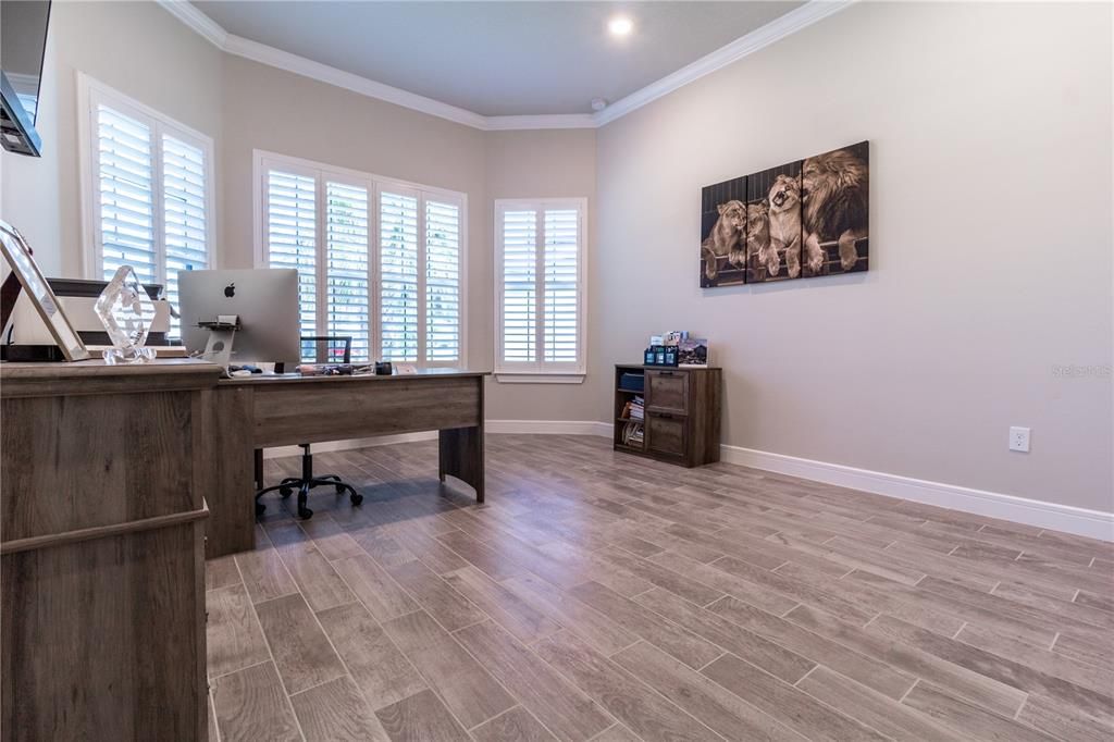 For Sale: $850,000 (4 beds, 4 baths, 2397 Square Feet)