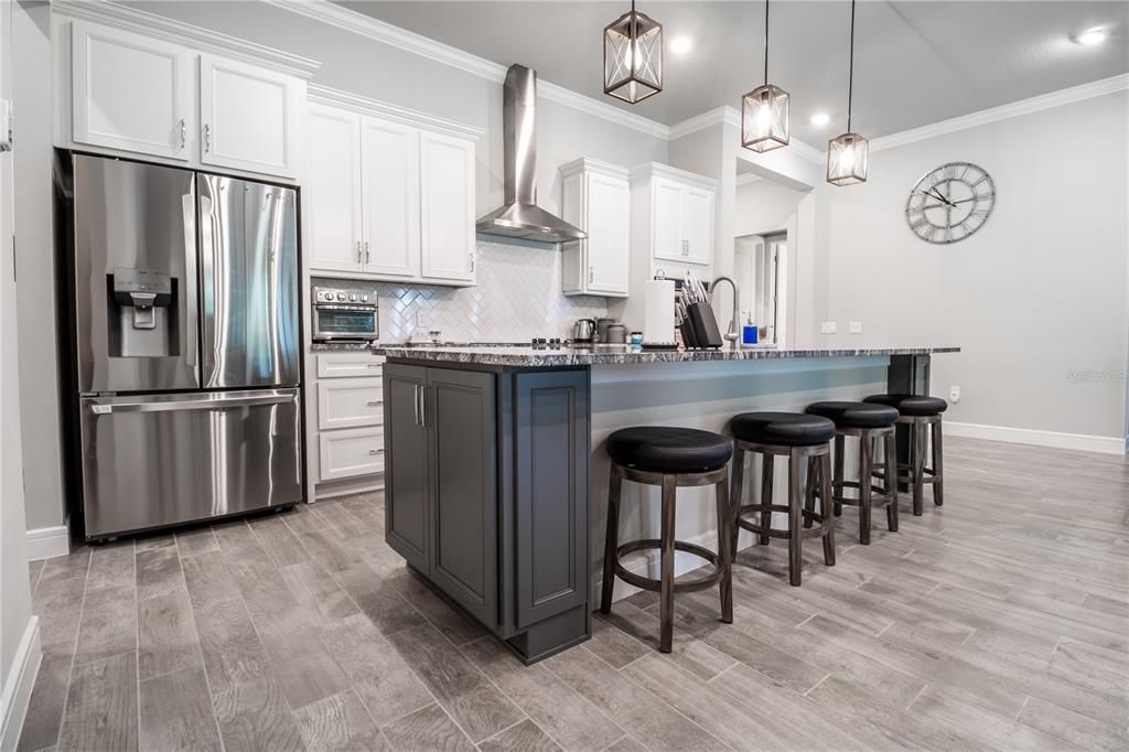 For Sale: $850,000 (4 beds, 4 baths, 2397 Square Feet)