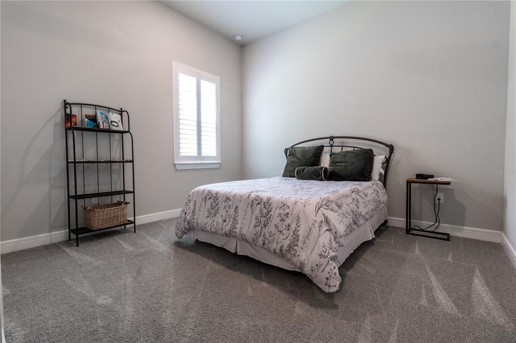 For Sale: $850,000 (4 beds, 4 baths, 2397 Square Feet)