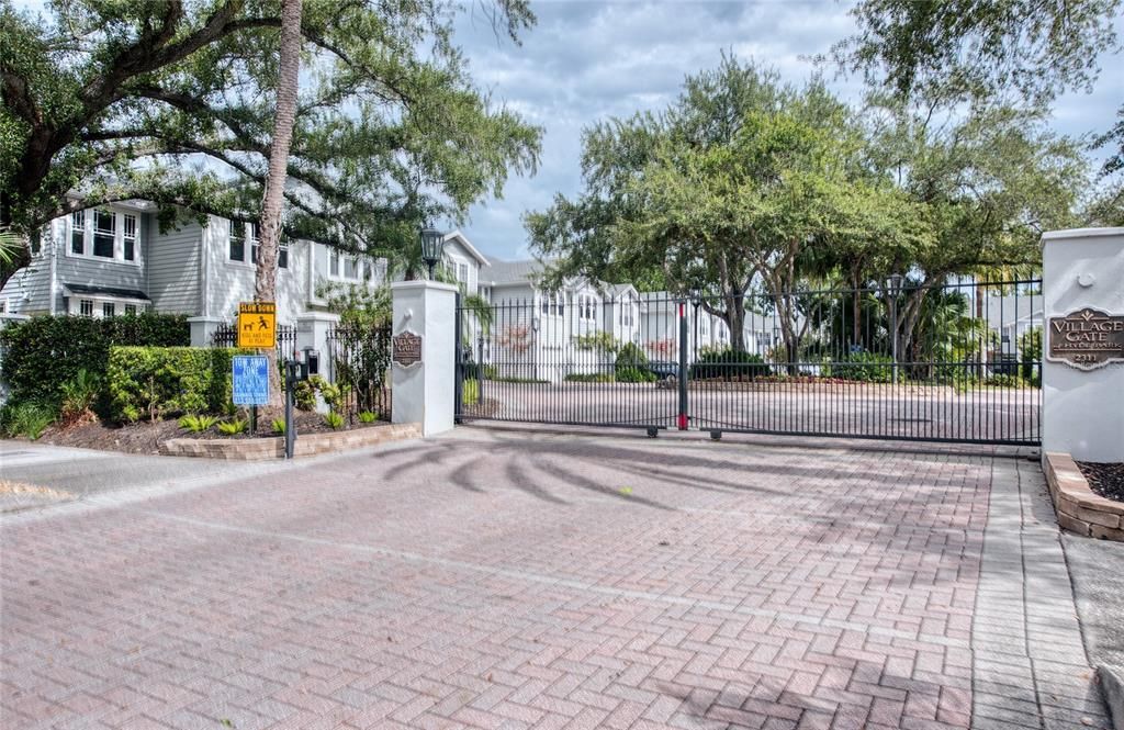 For Sale: $789,000 (3 beds, 2 baths, 1754 Square Feet)