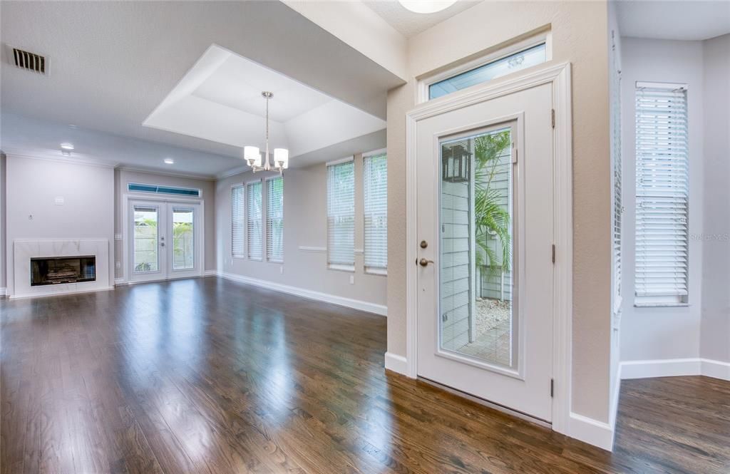 For Sale: $789,000 (3 beds, 2 baths, 1754 Square Feet)