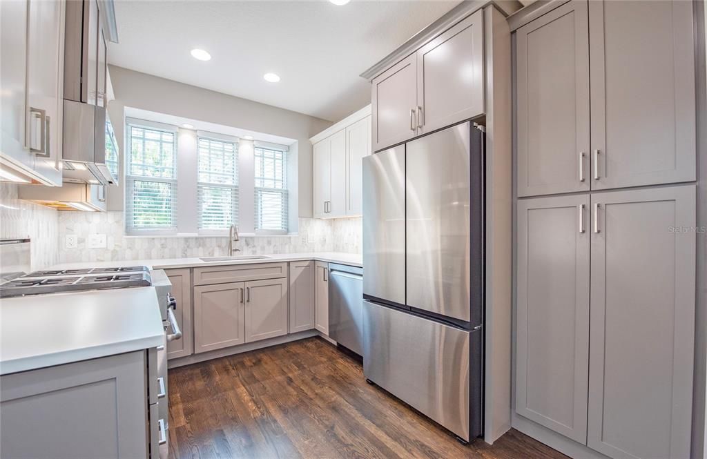 For Sale: $789,000 (3 beds, 2 baths, 1754 Square Feet)