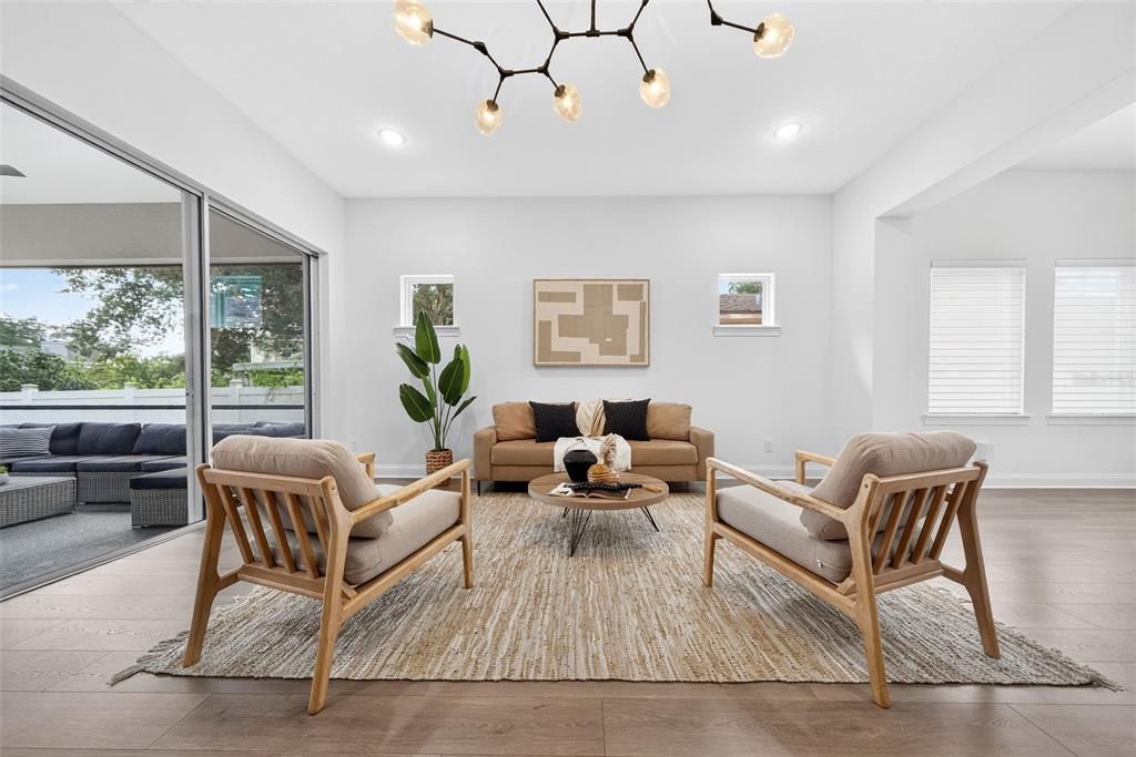 For Sale: $1,095,000 (4 beds, 3 baths, 2725 Square Feet)