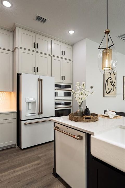 For Sale: $1,095,000 (4 beds, 3 baths, 2725 Square Feet)