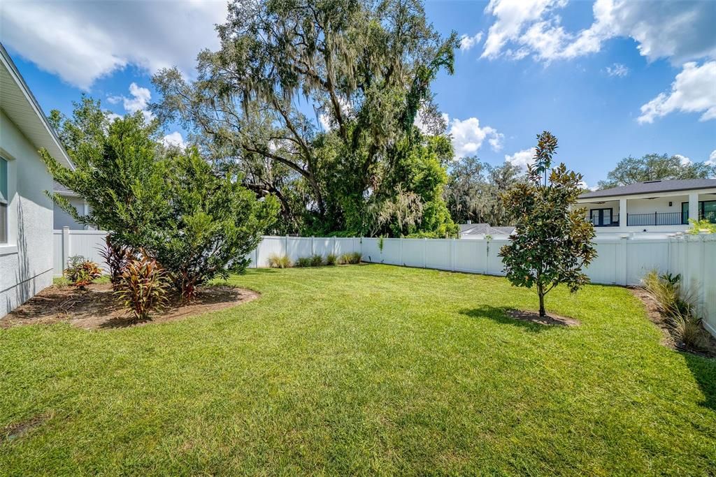 For Sale: $1,095,000 (4 beds, 3 baths, 2725 Square Feet)