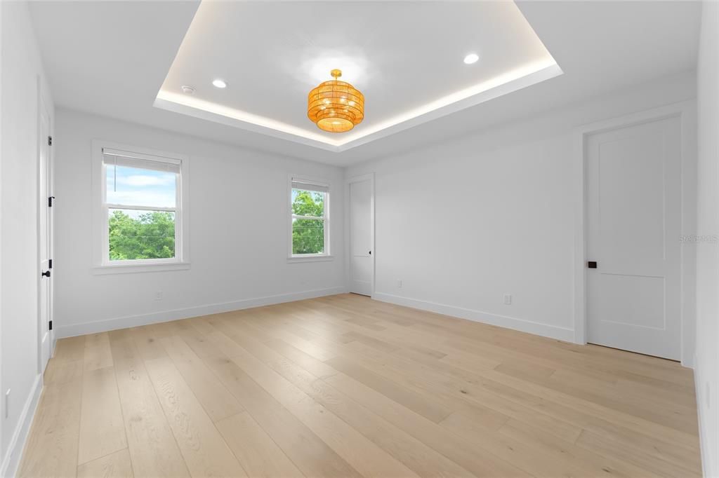 На продажу: $1,195,000 (5 спален, 3 ванн, 2708 Квадратных фут)