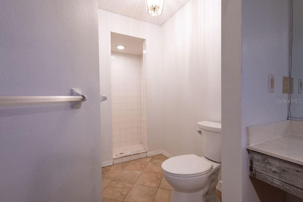 For Sale: $299,900 (3 beds, 2 baths, 1997 Square Feet)
