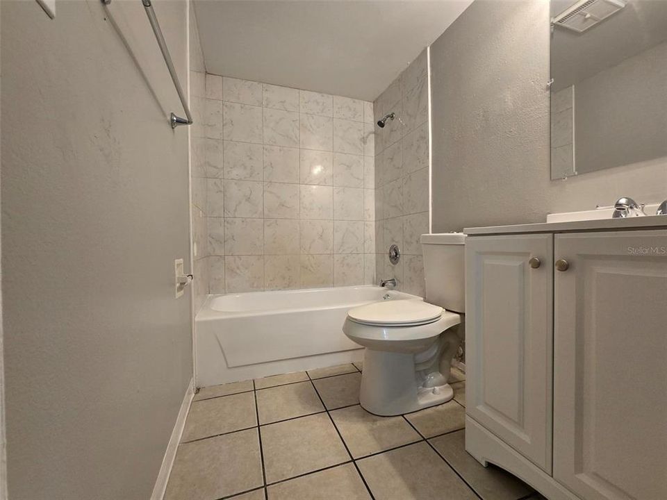 For Rent: $1,100 (1 beds, 1 baths, 504 Square Feet)